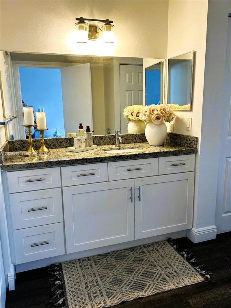 20515 E Country Club Dr, Unit 142, Aventura, FL 33180 Photo