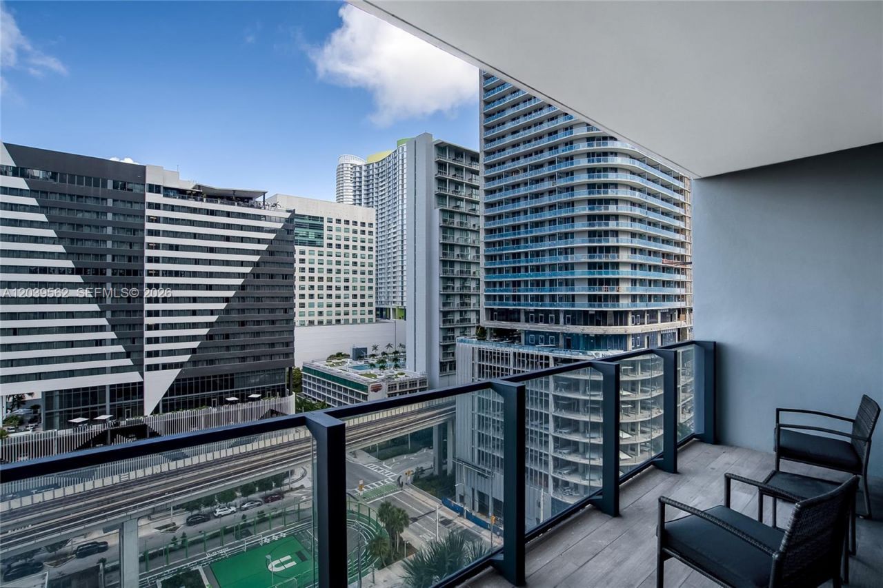 88 SW 7th St , Unit 1006, Miami, FL 33130 Photo