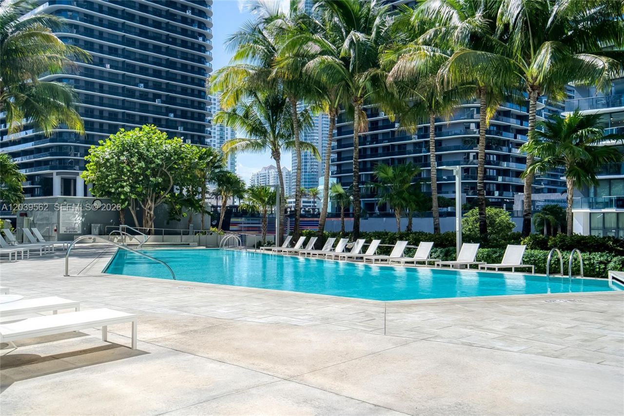 88 SW 7th St , Unit 1006, Miami, FL 33130 Photo