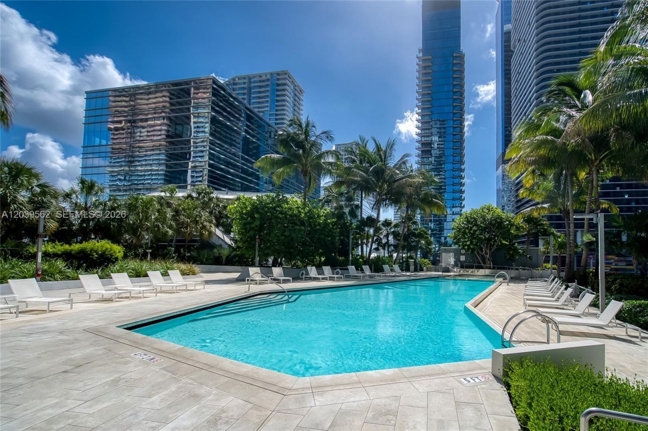 88 SW 7th St , Unit 1006, Miami, FL 33130 Photo