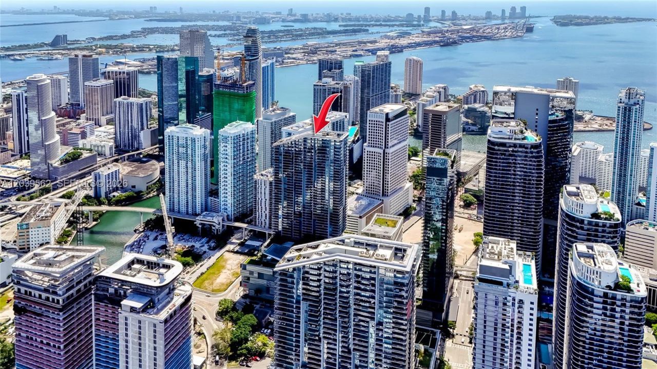 88 SW 7th St , Unit 1006, Miami, FL 33130 Photo