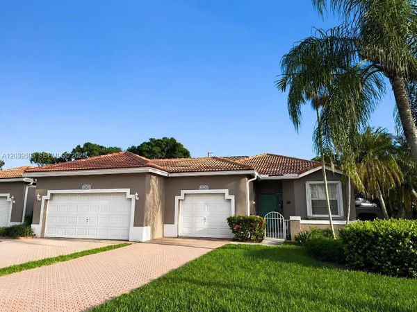 8090 S Aragon Blvd, Unit 3, Sunrise, FL 33322