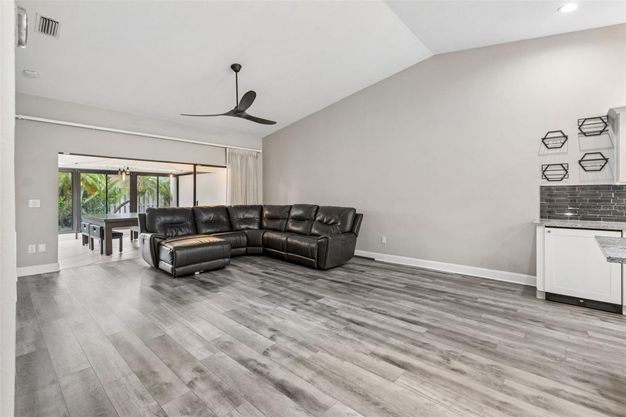 6019 Courtside Drive, Bradenton, FL 34210 Photo