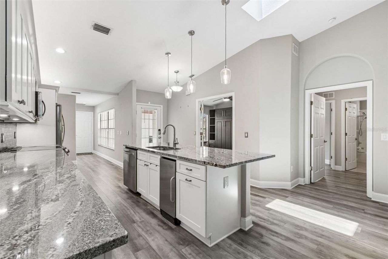 6019 Courtside Drive, Bradenton, FL 34210 Photo