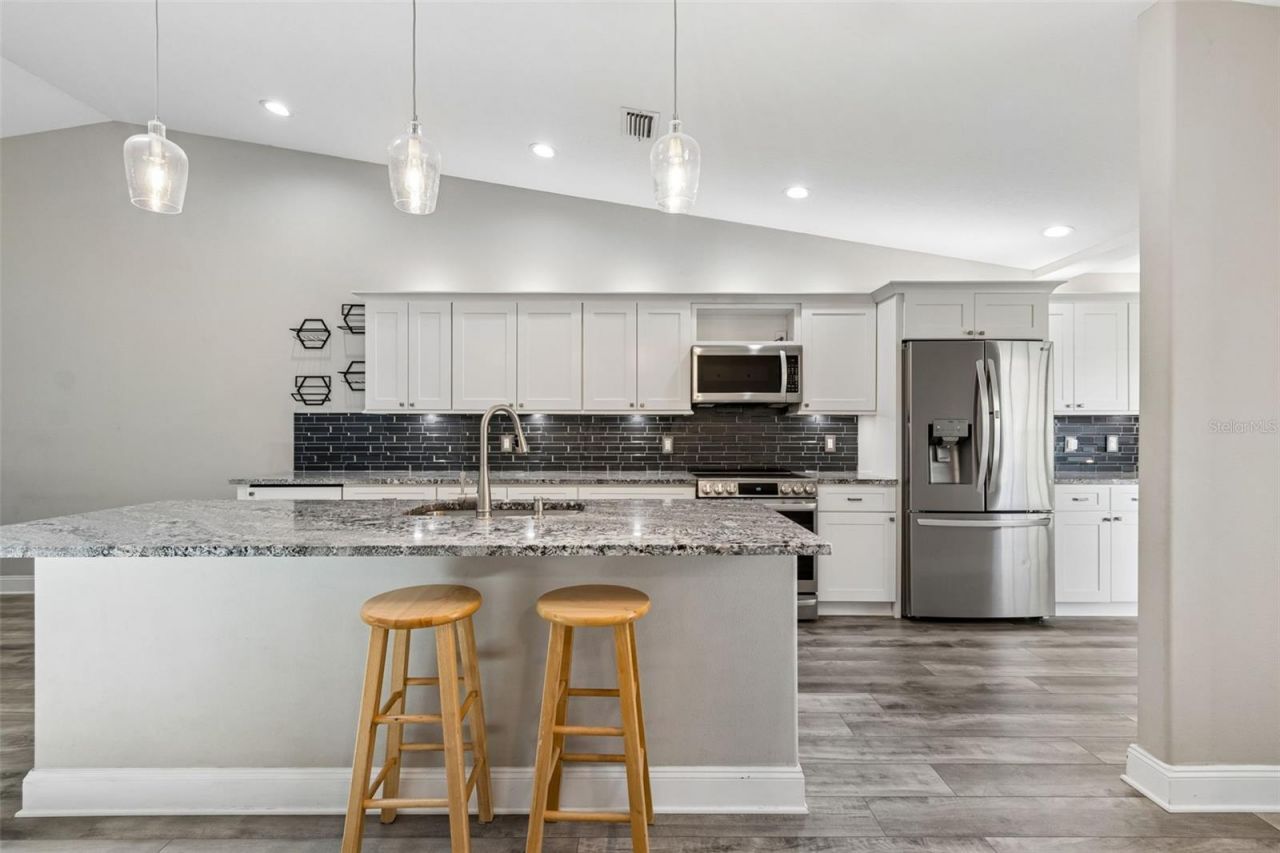 6019 Courtside Drive, Bradenton, FL 34210 Photo