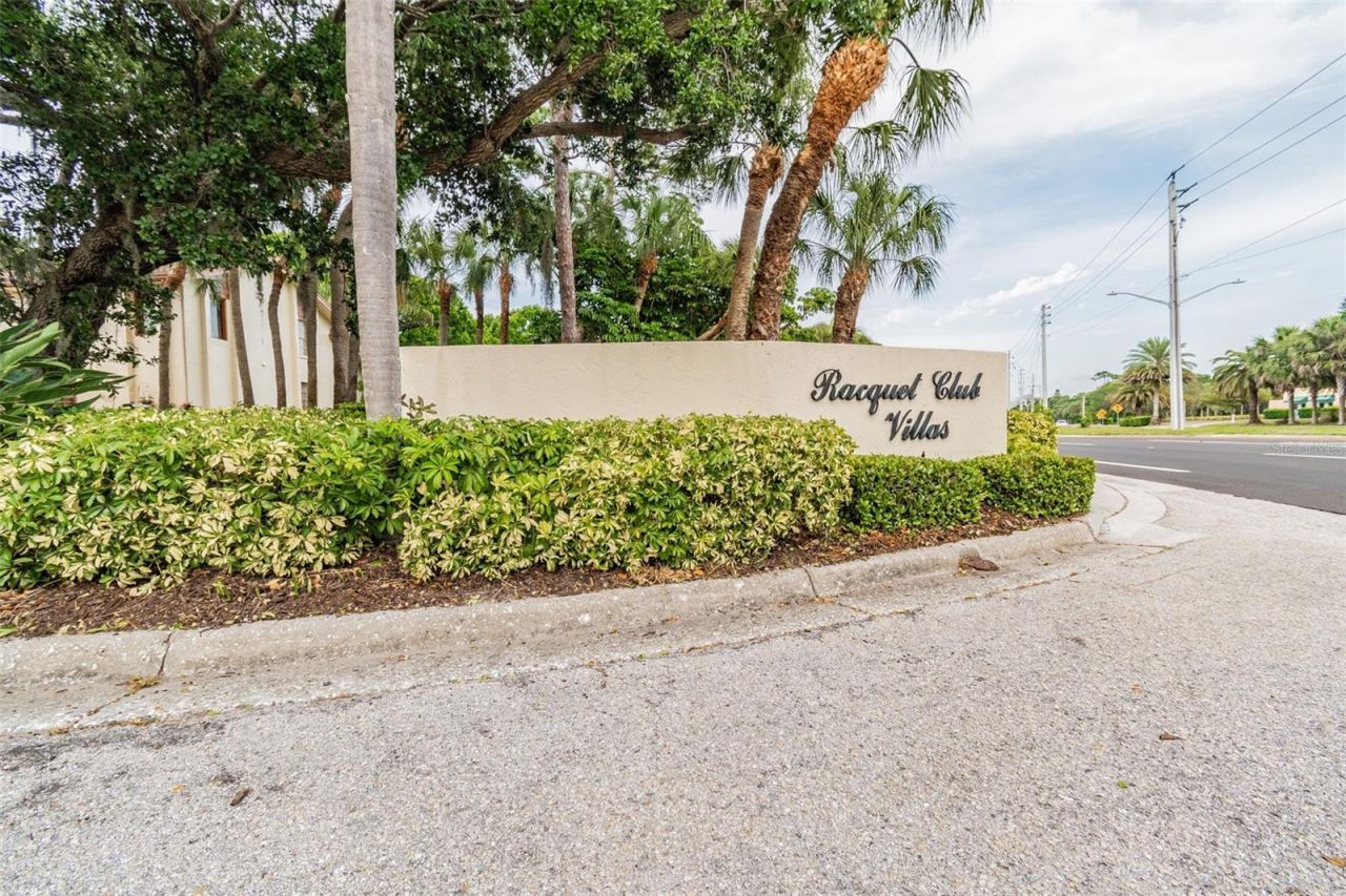 6019 Courtside Drive, Bradenton, FL 34210 Photo
