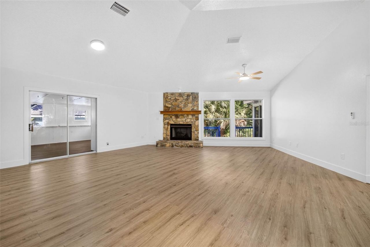 4586 S Flambeau Loop , Homosassa, FL 34448 Photo