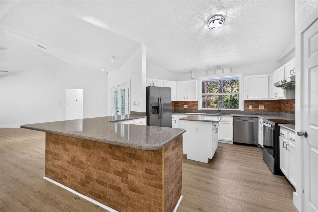 4586 S Flambeau Loop , Homosassa, FL 34448 Photo