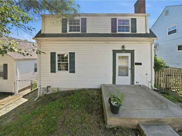 15 mechling , Greensburg, PA 15601