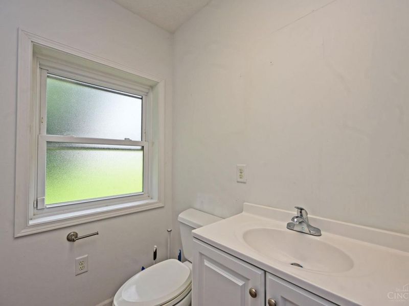 9101 N Dixie Drive, Butler Twp, OH 45414 Photo 14