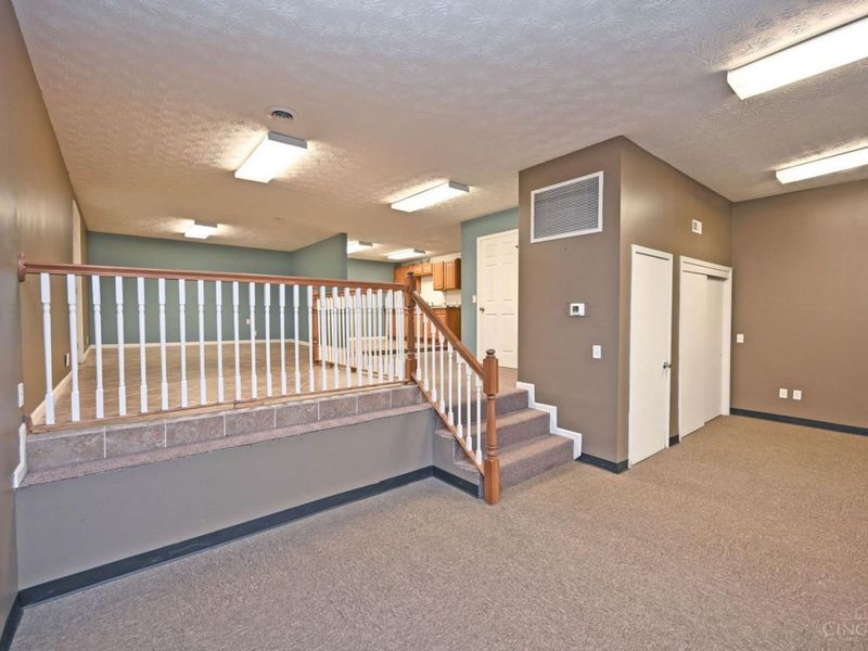 9101 N Dixie Drive, Butler Twp, OH 45414 Photo 5