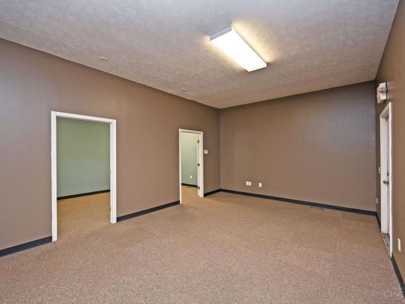 9101 N Dixie Drive, Butler Twp, OH 45414 Photo 8