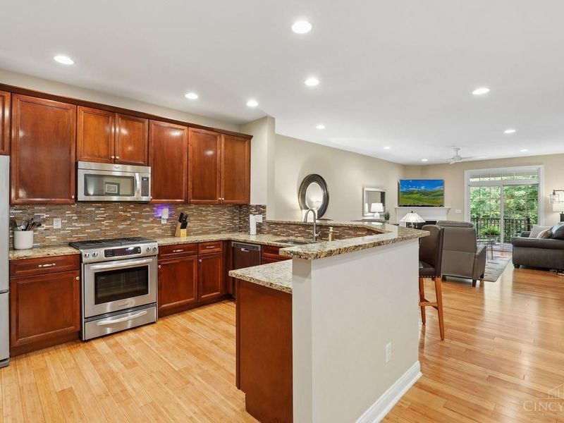 828 Townscapes Court, Miami Twp, OH 45140 Photo 8