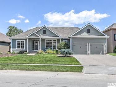 19856 Bellbrook Boulevard, Gretna, NE 68028