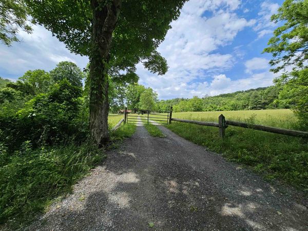 2105 COLES MOUNTAIN RD, HOT SPRINGS, VA 24445