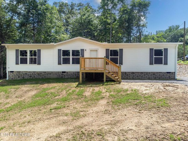 135 Pinecrest Drive, Loudon, TN 37774