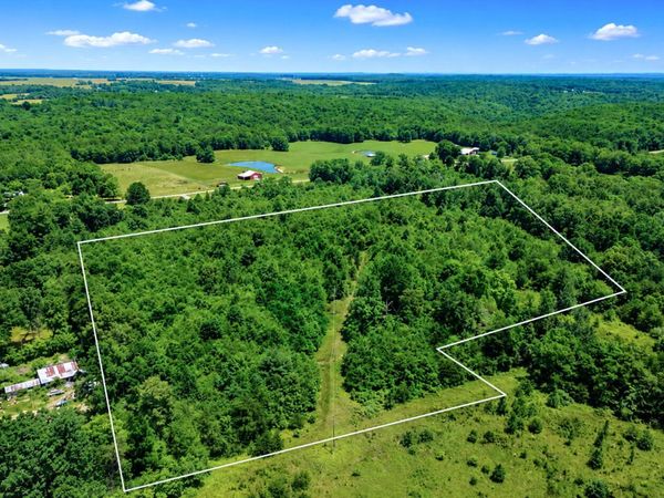 Adams Creek Rd, Crossville, TN 38571