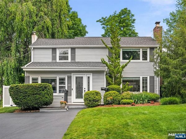 47 W Saddle River Road, WALDWICK, NJ 07463