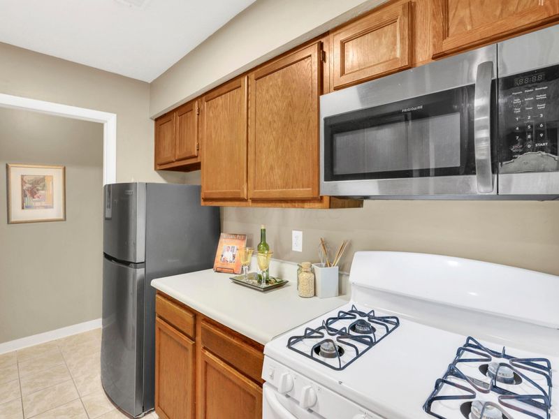 2269 Hedgerow Road , Unit 2269B, Columbus, OH 43220 Photo 11