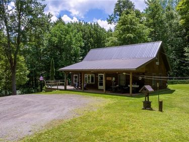 278 Log Cabin Lane, South New Berlin, NY 13843