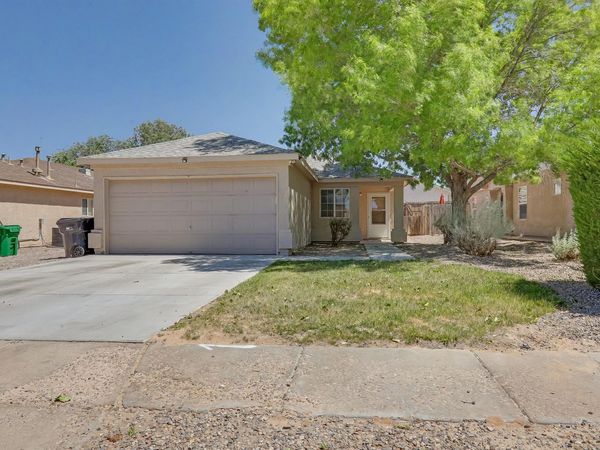 616 Valley Meadows Drive NE, Rio Rancho, NM 87144