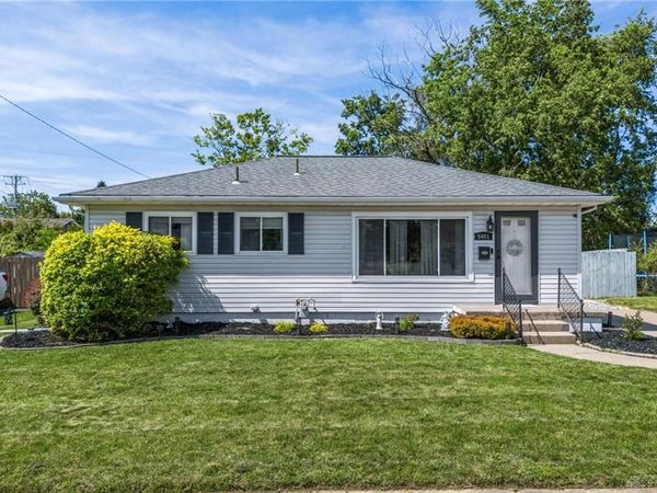 5401 Bayside Drive, Riverside, OH 45431