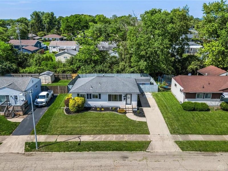 5401 Bayside Drive, Riverside, OH 45431 Photo 2
