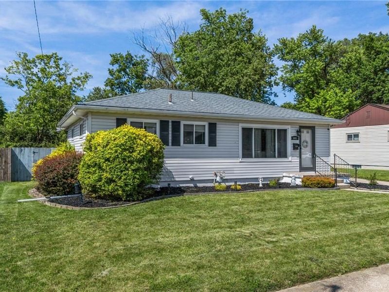 5401 Bayside Drive, Riverside, OH 45431 Photo 9