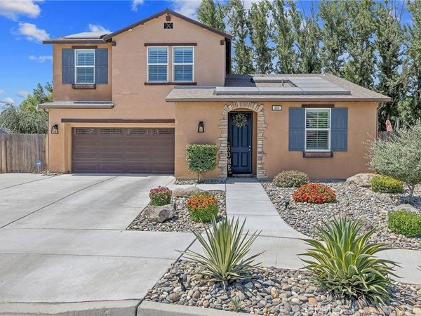 908 Tuscany Court, Lemoore, CA 93245