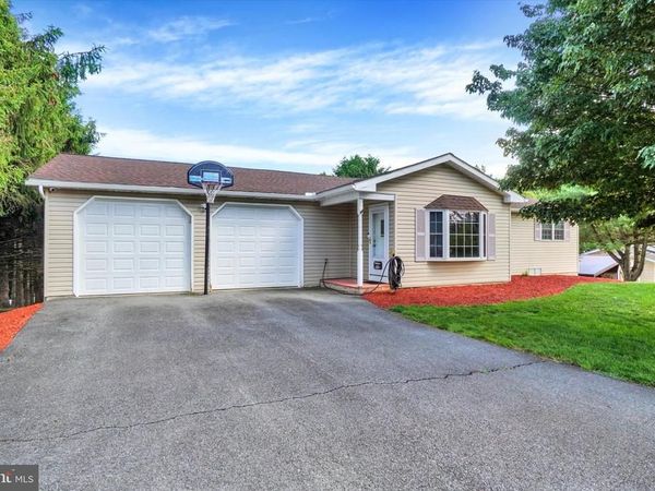 1708 MANOR ROAD, WINDSOR, PA 17366