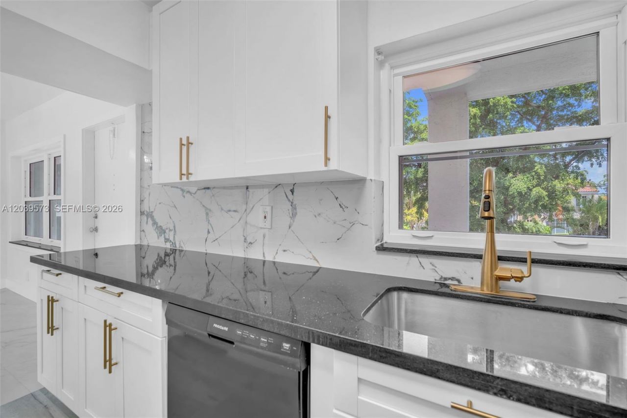 4143 N Ocean Blvd, Unit 208, Fort Lauderdale, FL 33308 Photo