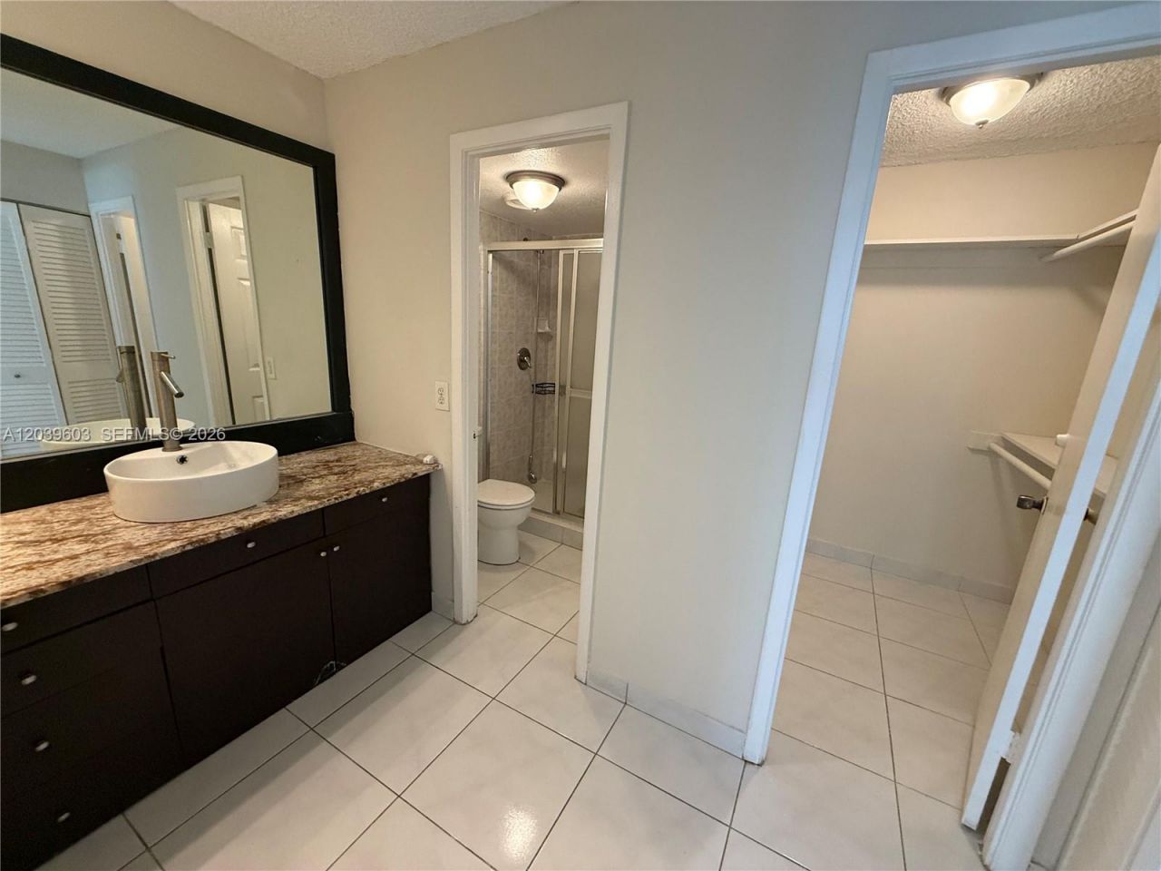 401 Golden Isles Dr, Unit 202, Hallandale Beach, FL 33009 Photo