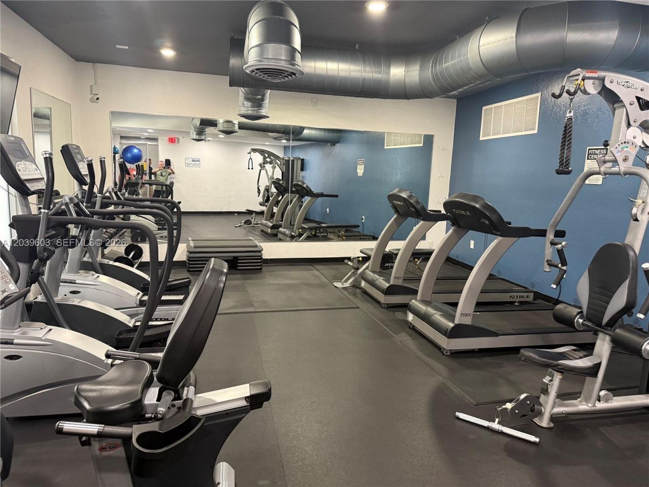 401 Golden Isles Dr, Unit 202, Hallandale Beach, FL 33009 Photo