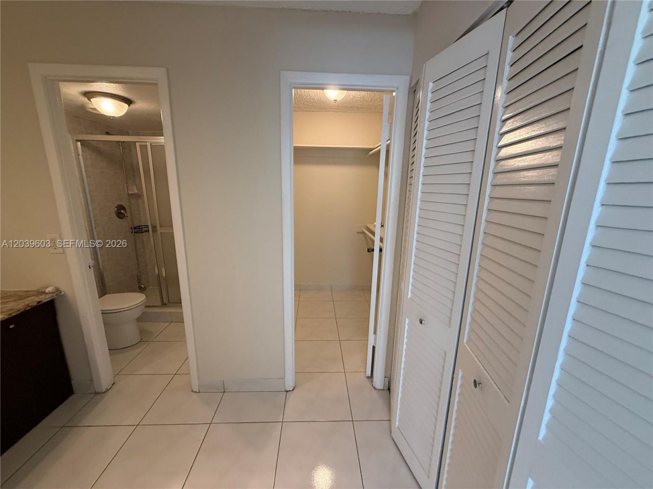 401 Golden Isles Dr, Unit 202, Hallandale Beach, FL 33009 Photo
