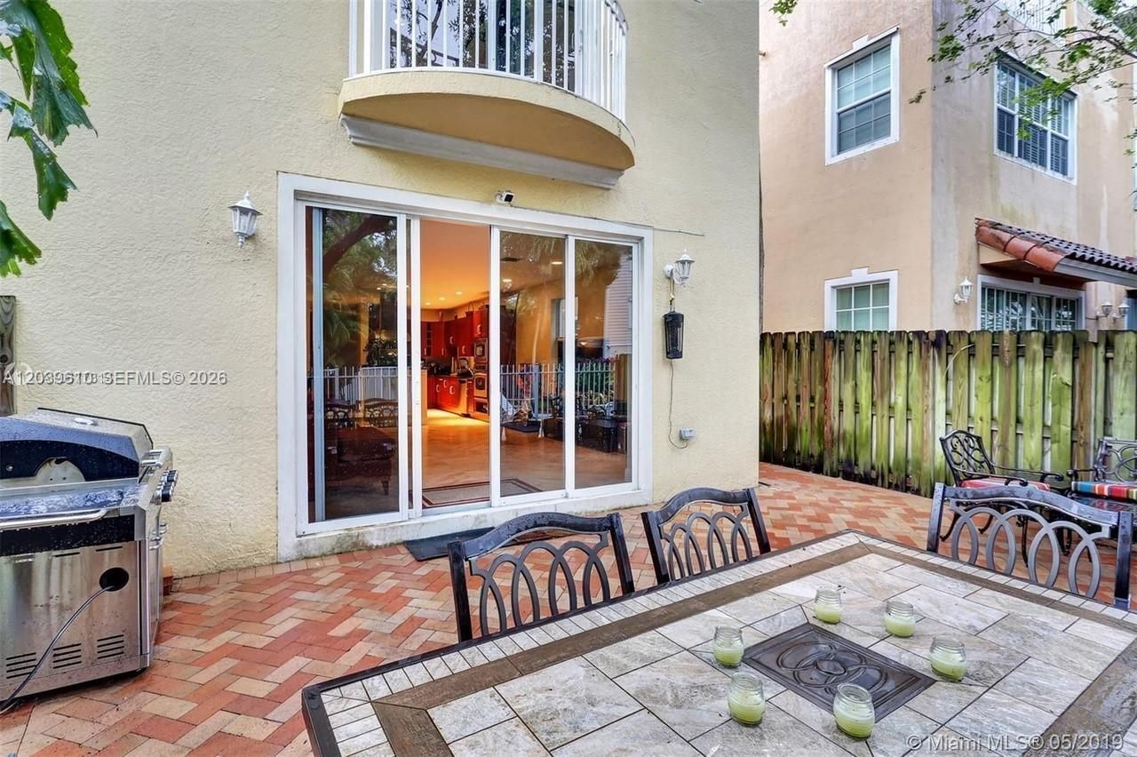 409 SW 5th St , Unit 1, Fort Lauderdale, FL 33315 Photo