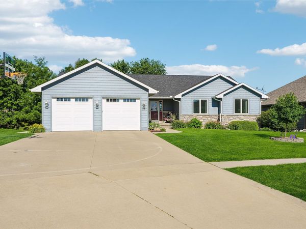 707 N W Street, Indianola, IA 50125