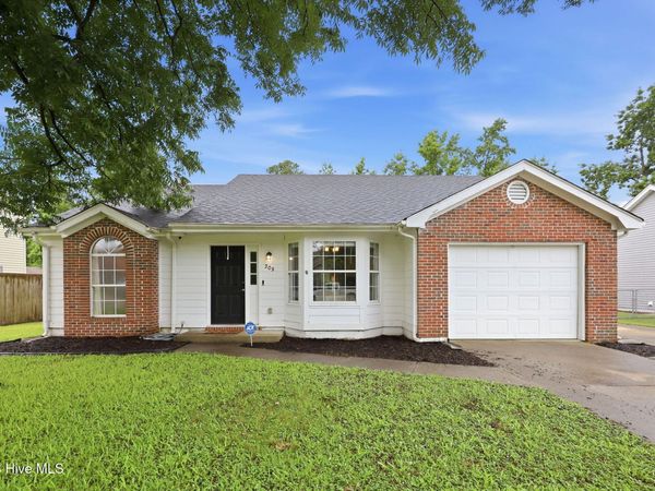 205 Mahogany Drive , Jacksonville, NC 28540