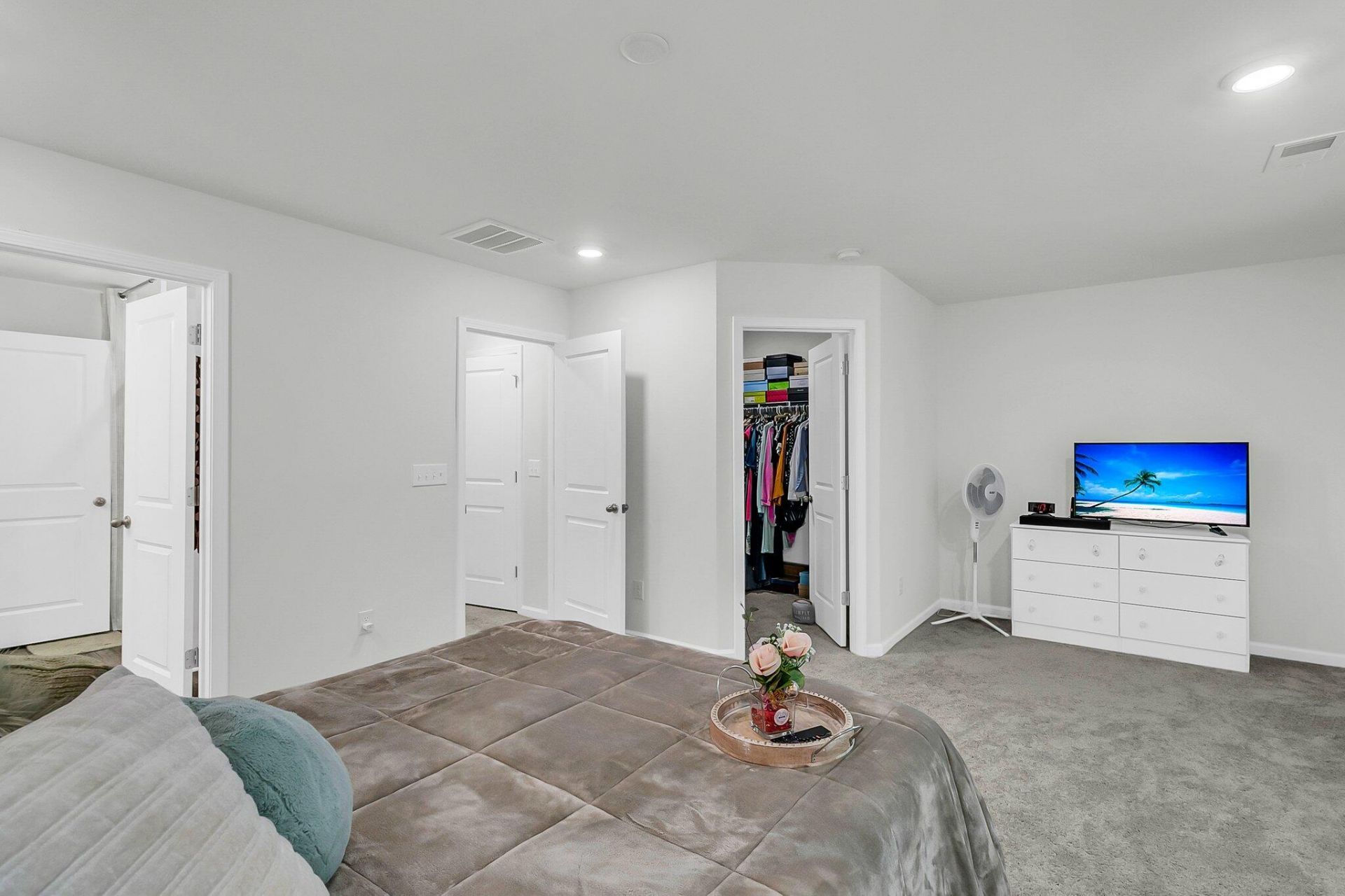 493 Trotters Lane Photo 22