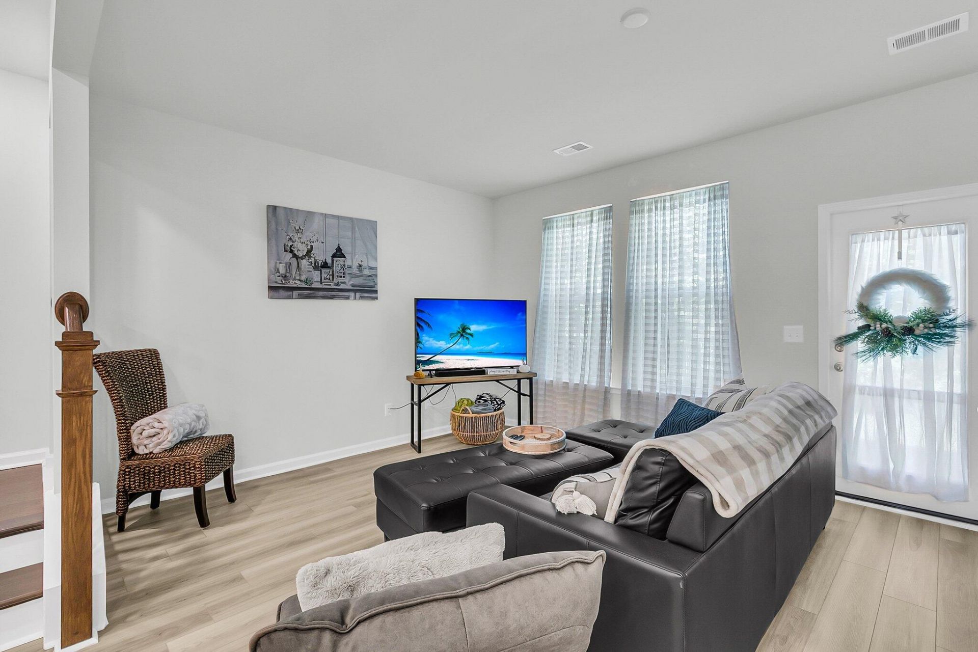 493 Trotters Lane Photo 6