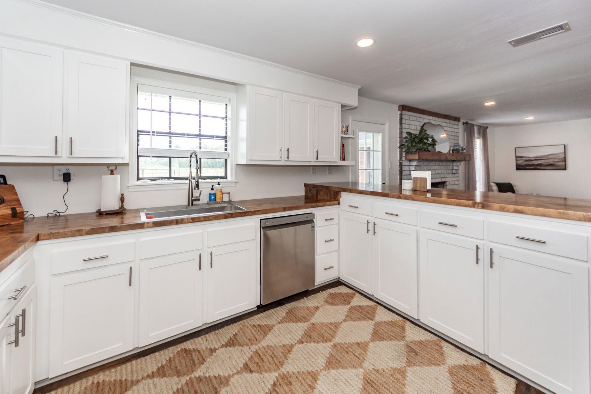 1757 Zion Road Photo 17