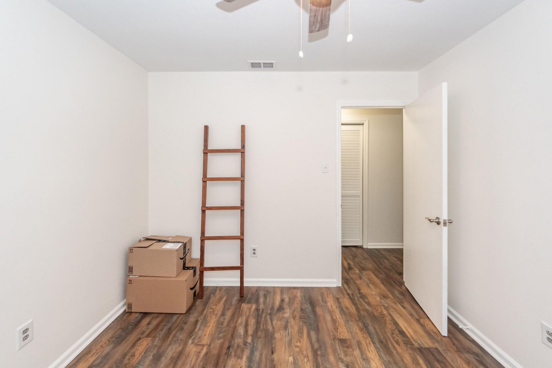 1757 Zion Road Photo 30