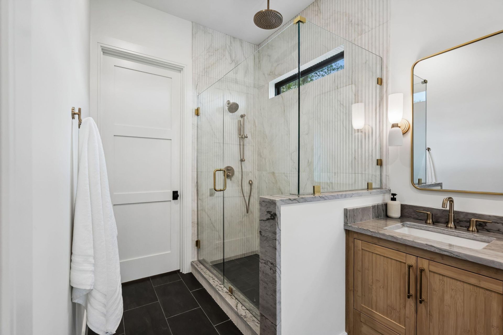 170 5th Avenue Photo 40