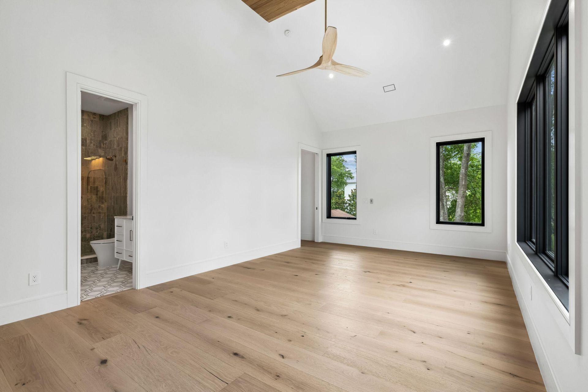 170 5th Avenue Photo 47