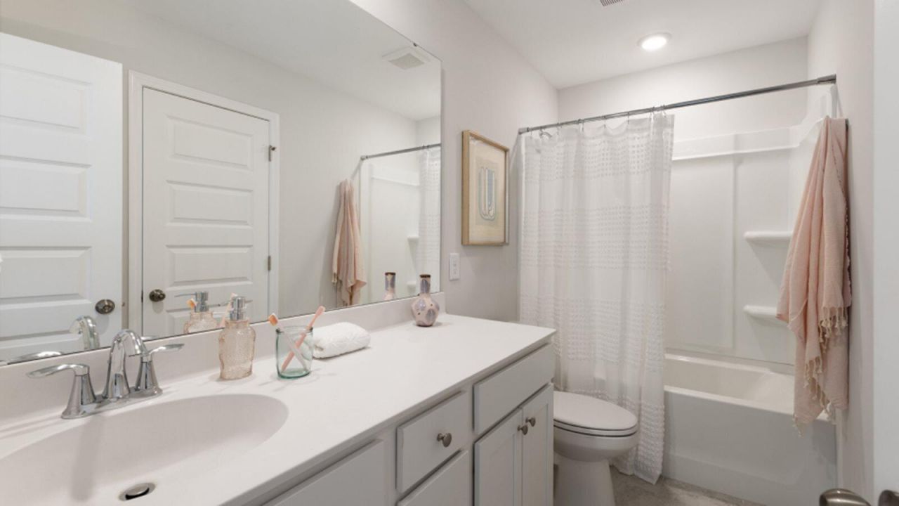 1042 Lettered Olive Lane Photo 16