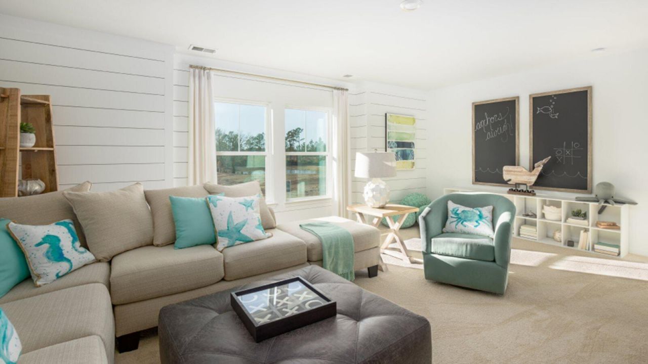 1042 Lettered Olive Lane Photo 17