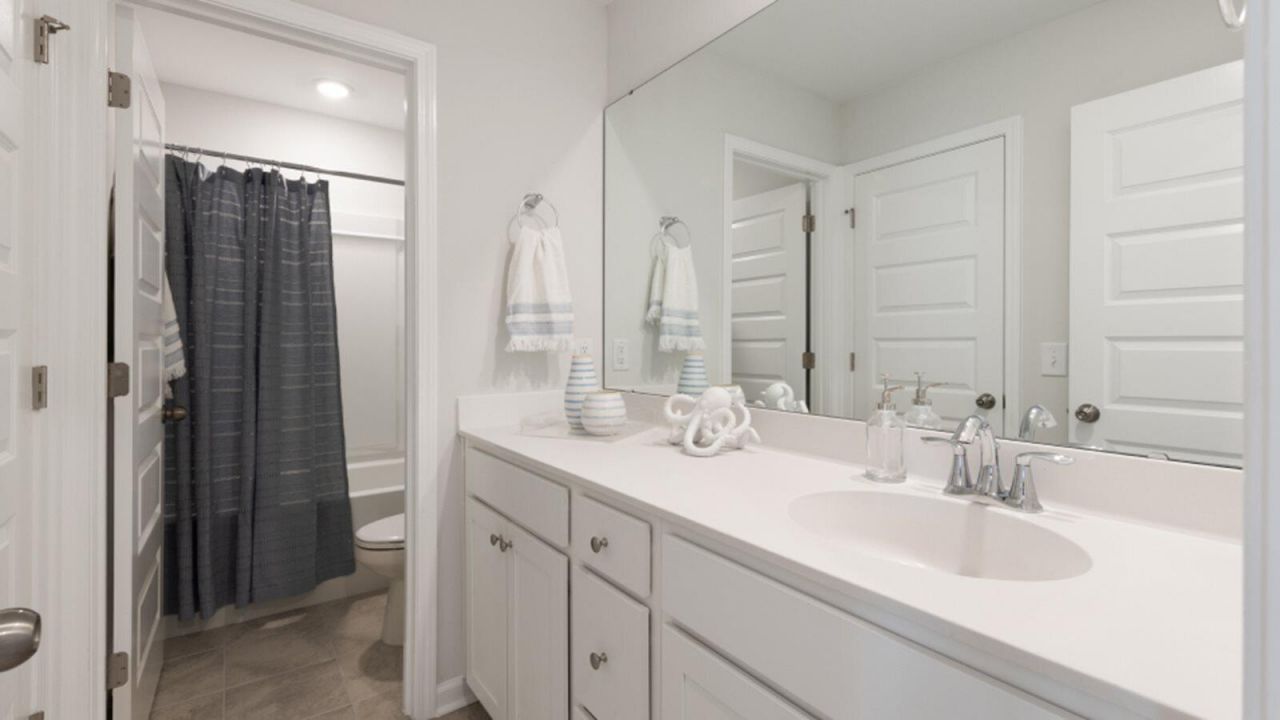 1042 Lettered Olive Lane Photo 18