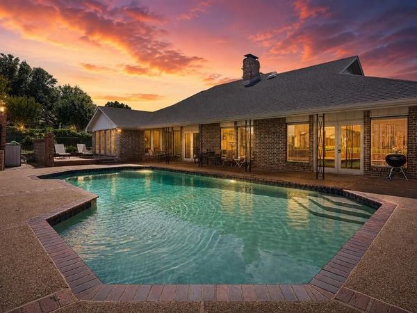126 Shepherds Glen Road, Heath, TX 75032