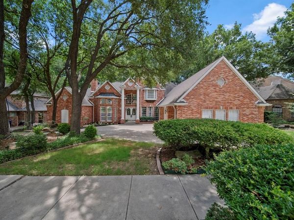 2622 Woods Lane, Garland, TX 75044