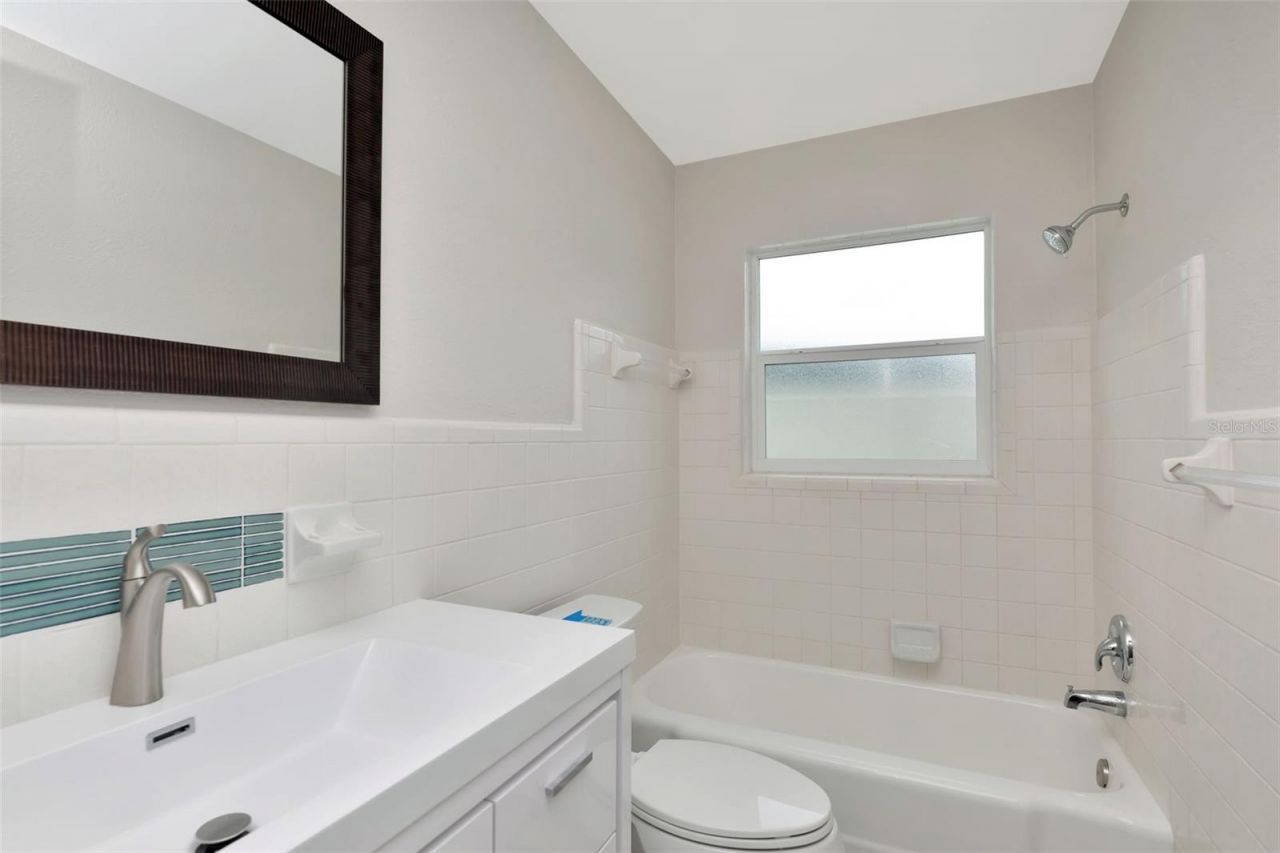 1100 58th Avenue S, Saint Petersburg, FL 33705 Photo