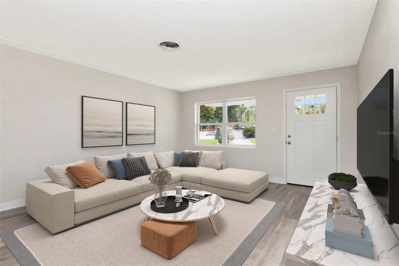 1100 58th Avenue S, Saint Petersburg, FL 33705 Photo